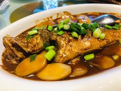 年糕烧黄鱼-汉通东林海鲜大酒店(鼓楼孝闻街店)