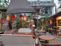 -城墙外BAR