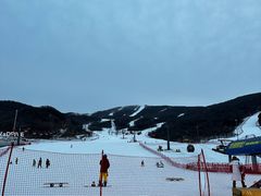 -中旅松花湖滑雪场