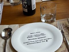 -Mark&Mars Restaurant