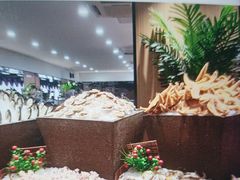 -新艺自助美食城(中山路店)