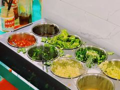 -花苑美食横琴生蚝火锅(拱北粤华路店)