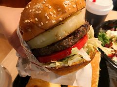 -The Habit Burger Grill 哈比特汉堡(复兴soho店)