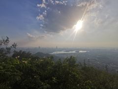 -紫金山山顶公园