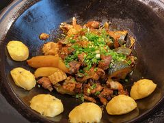 -鱼窝棚柴火铁锅炖(富山屯店)