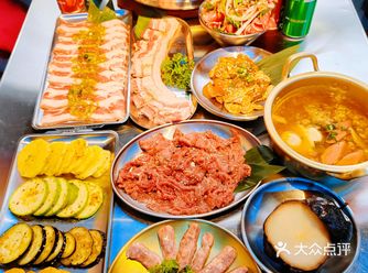 路过双井抬头看，这家烤肉店太值了