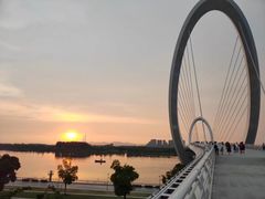 -南京眼步行桥