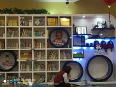 -小马快跑儿童托育中心(华润万家店)