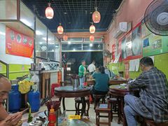 大堂-荣记煲仔饭(高庙路店)