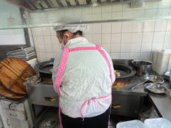 -黄阿姨锅贴大王(万航渡路店)