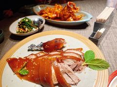 -青年公社烤鸭(熙悦天街店)