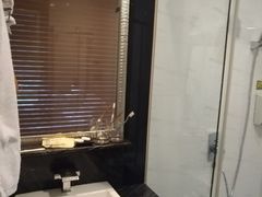 -蓬客精品酒店(南山海岸城购物中心店)