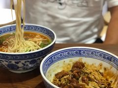 -沪西老弄堂面馆(定西路店)