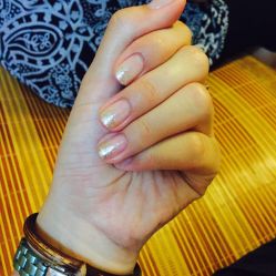 -小红楼美甲美容中心