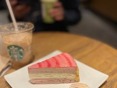 经典草莓千层蛋糕-星巴克(兰州中川机场T2出发店)