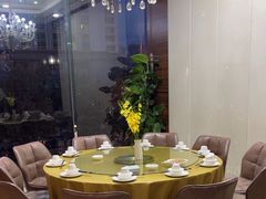 -醉美云南·云南菜主题餐厅(昆明站北京路双龙商场店)