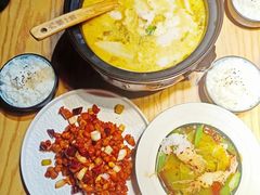 -九锅一堂酸菜鱼(学府凯德店)