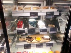 面包甜点陈列柜-BLAQ咖啡(骏豪店)
