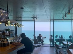 大堂-悬崖咖啡厅