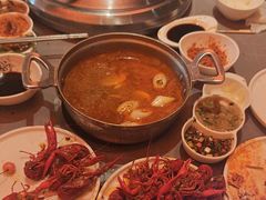 -黑金·寻焰自助百汇·烤肉·火锅(中街店)