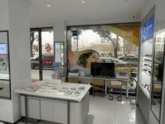 -光明眼镜·蔡司授权(徐泾店)