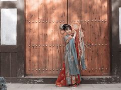 -云锦汉服馆·古典妆造摄影(唐城店)