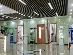 -茂菊口腔连锁(浦东南路店)
