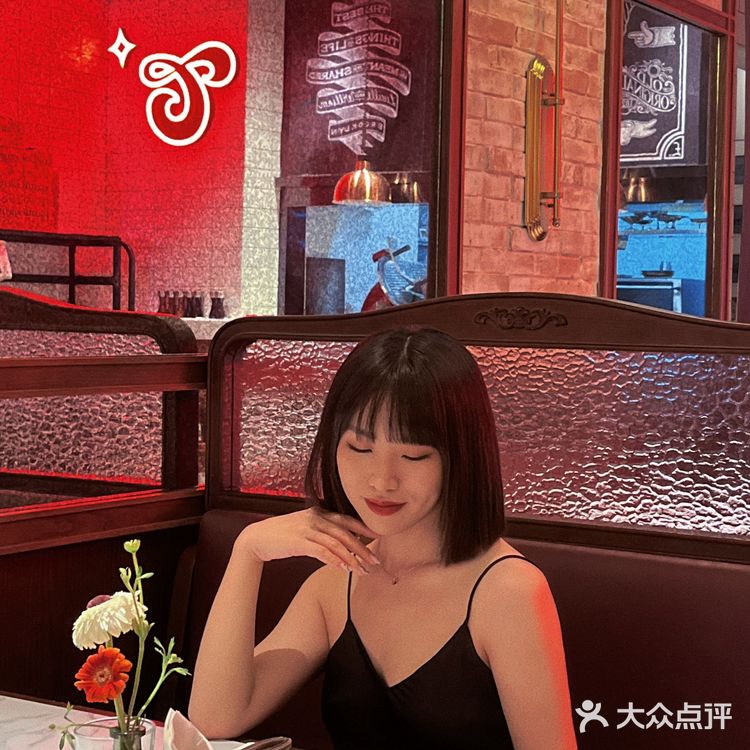 今日心动|氛围感餐厅天花板！约会首选！