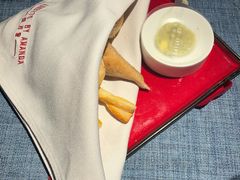 -弦月窗LUNETTE BY AMANDA(复兴路店)