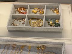 -玉凡奢侈品黄金回收