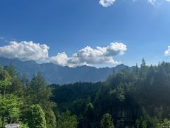 -梭布垭石林景区