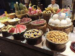 -半岛翡丽海鲜自助餐厅(观风亭店)