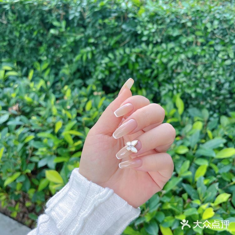 敲温油的网红裸色美甲💅你get了吗❓