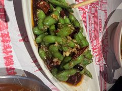 -肥肥虾庄·金牌油焖大虾(汉街SKP店)