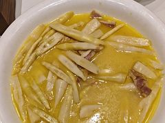 -梅花香里大酒店(郁金香路店)