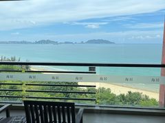 -三亚湾海居铂尔曼度假酒店