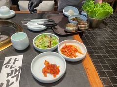 -韩白山·朝鲜族烤牛肉·酱蟹(长宁龙之梦店)
