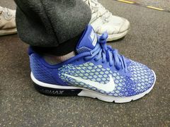 -NIKE上海青浦换季优惠店