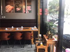 大堂-唯成•韩国炭火烤肉 유성고기