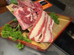 -铭牛烧肉·和牛海鲜自助(高新月牙湖店)