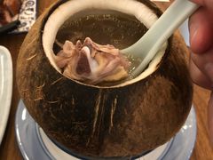 原汁椰子鸡炖老鸡-先记烧鹅王·本地粤菜(福永店)