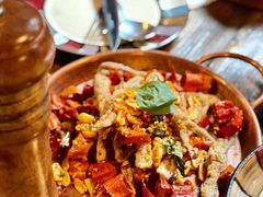 sisters秘制麻辣鸭舌-SISTERS BAR RESTAURANT川意酒馆(嘉善老市H楼店)