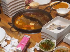 -香逸山自助火锅