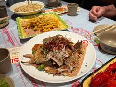 -肥肥虾庄·金牌油焖大虾(杨园滨江时代walk店)