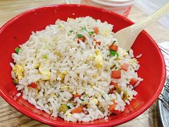 -江城燕子大排档(江汉路步行街店)