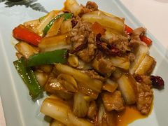 酸辣金边嫩牛肉-汉唐宴长安食府