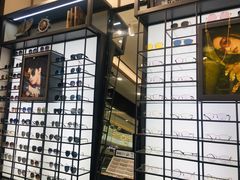 -回瑞眼镜·蔡司·依视路官方授权店(广益路万达店)