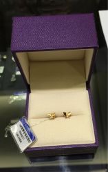 点击看大图 威德钻石-克拉钻专家&D色大本营-威德钻石-克拉钻大本营(南京东路店)