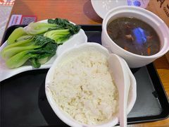 -贯一台湾牛肉面(八一七中路店)