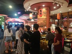 -四海一家自助餐(益田假日广场店)